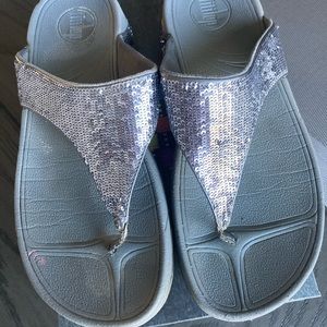 Fitflop silver sequins sandals